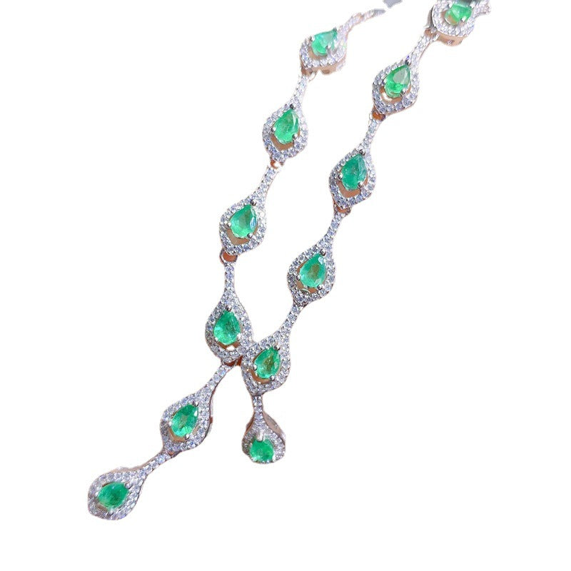 Fashion natural emerald evening necklace 925 silver inlaid emerald ladies row clavicle necklace ladies Wear it at dinner parties. Birthday gifts